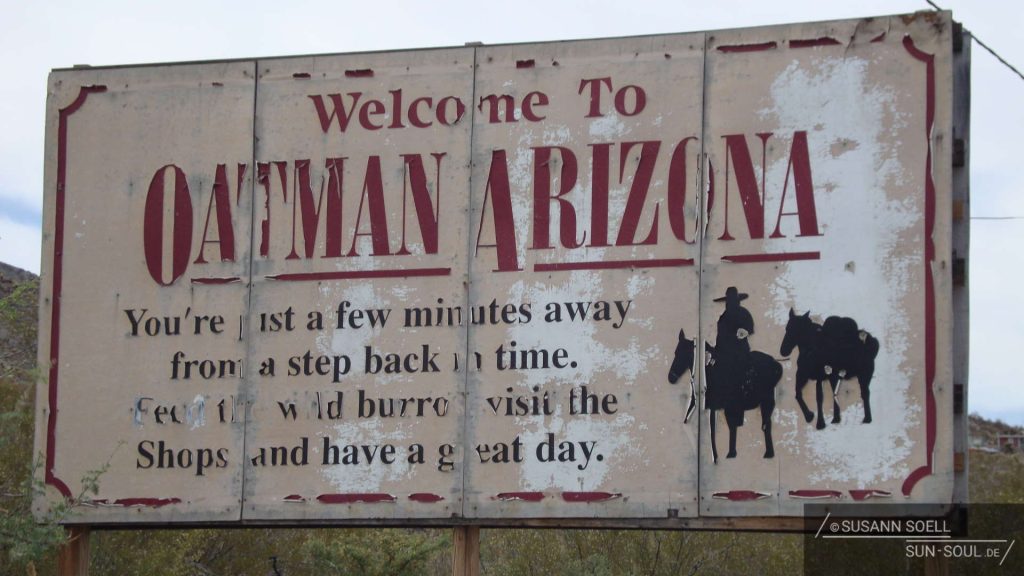 Ortseingangsschild von Oatman